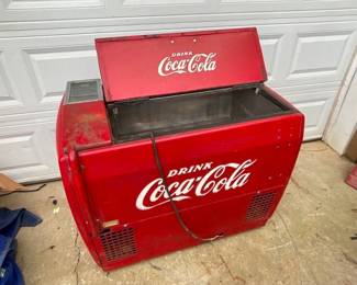 INSIDE VIEW BACK LIFT TOP 