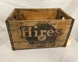 EARLY WOODEN HIRES BOX