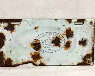 CLOSEUP VIEW OTHERSIDE