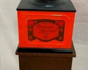 CLOSEUP VIEW BACKSIDE