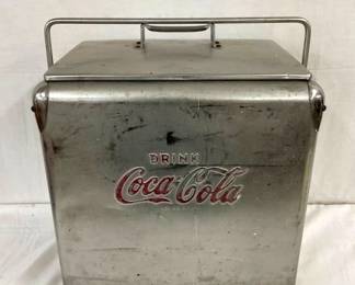 CLOSEUP VIEW OTHERSIDE