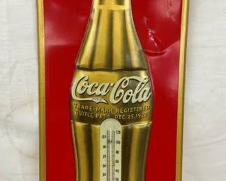 EMB. COCA-COLA CHRISTMAS BOTTLE THERM. 