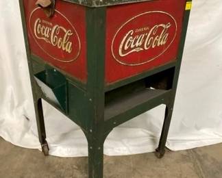 CLOSEUP OTHERSIDE VIEW