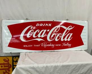 PORC. COKE FISHTAILSLED SIGN