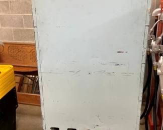 CLOSEUP OTHERSIDE VIEW