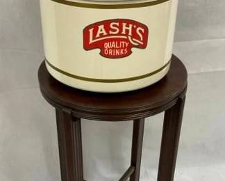 CLOSEUP VIEW BACKSIDE