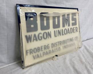 MEASURES 17 1/2 X 11 1/2