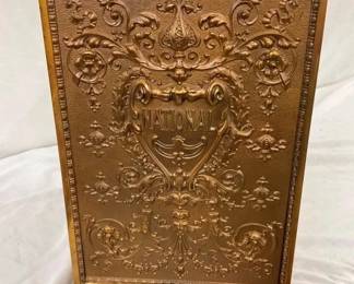 CLOSEUP VIEW ORNATE BACK