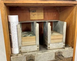 CLOSEUP INSIDE VIEWER