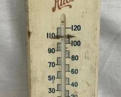 EARLY WOODEN HITES THERMOMETER