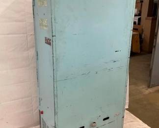 CLOSEUP OTHERSIDE VIEW