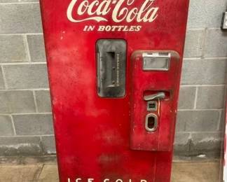 EMB. VENDO 39 COCA-COLA VENDING MACHINE 