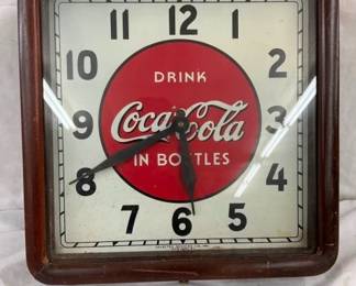 16IN WOODEN CASE DRINK COKE CLOCK