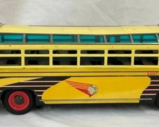 CLOSEUP VIEW OTHERSIDE