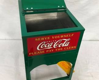 INSIDE VIEW MINI COKE CHEST
