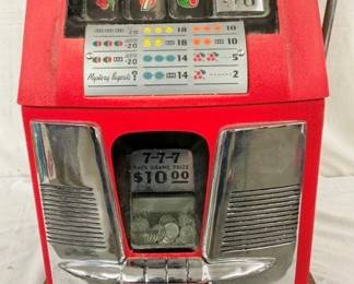 CLOSEUP VIEW 1946 MILLS SLOT MACHINE