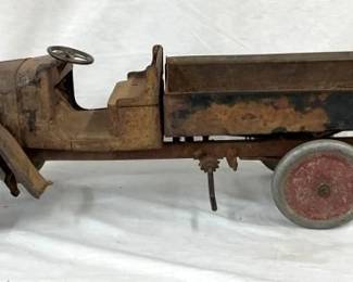 CLOSEUP VIEW OTHERSIDE