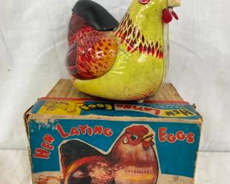TIN LITHO BATTERY OP HEN LAYING EGGS TOY