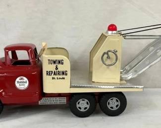 RESTORED BUDDYL MOBILOIL TOW TRUCK