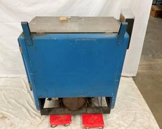 CLOSEUP OTHERSIDE VIEW