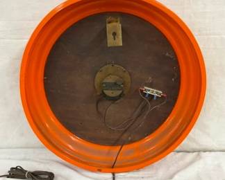 CLOSEUP VIEW OTHERSIDE