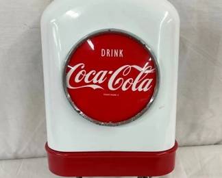 CLOSEUP VIEW OTHERSIDE