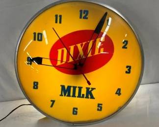 15IN LIGHTUP DIXIE MILK PAM CLOCK