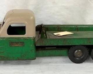 STRUCTO TOY FLAT BED TRUCK