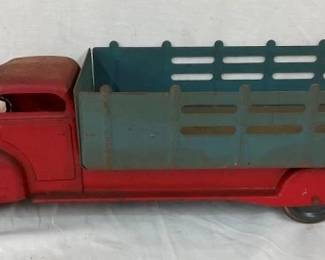 CLOSEUP VIEW OTHERSIDE