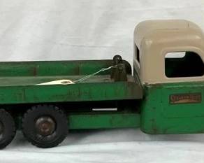 CLOSEUP VIEW OTHERSIDE