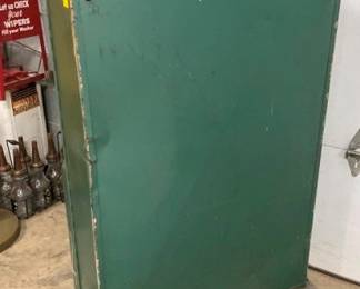 BACK VIEW STONER COIN OP