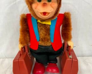 W/ORG BOX - MEASURES 9X6