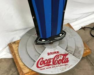 CLOSEUP VIEW W/ EMB. CAST BASE