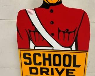 METAL SIGN MEASURES 5FT.