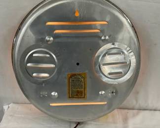 CLOSEUP VIEW OTHERSIDE