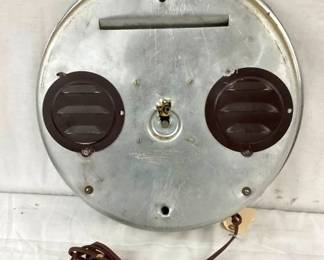 CLOSEUP VIEW OTHERSIDE