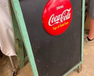 CLOSEUP VIEW OTHERSIDE