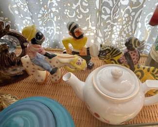 Shearwater signed figures. 