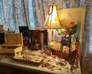 Jewelry boxes and lots of jewelry   Vintage lamp 