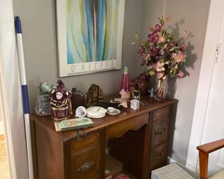 Georgia Okeefe framed nice. Vintage desk.  (Priced  $125). Don’t ask just come 