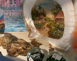 Large shell with picture. Vintage 