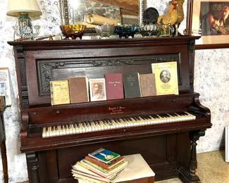 Ropelt and sons piano 