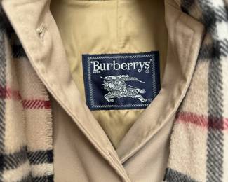 Vintage ladies Size 4 Petite Burberry trench coat with Burberry wool insert.  Also shown is a barely used Burberry 100% Cashmere wool scarf/muffler, sold separately 