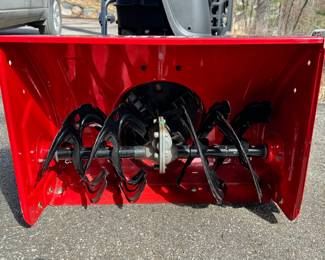 Like New MTD 22” compact snow thrower, appears to never have been used