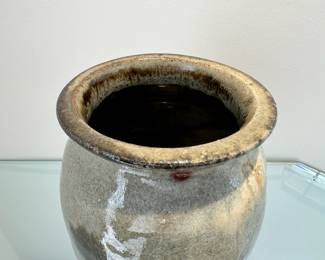 Unique 10 1/2” tall Warren MacKenzie art pottery vase in excellent vintage condition