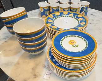 Villeroy & Boch Twist Clea China Set