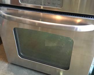 GE NEW Built in Oven    27"  A great opportunity!