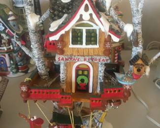 Dickens Christmas Village Treehouse!