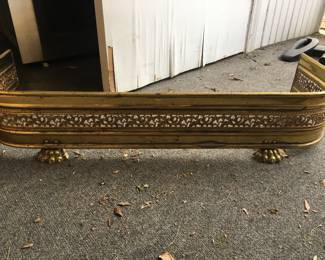 Beautiful solid brass fireplace fender!  Claw feet, so lovely!