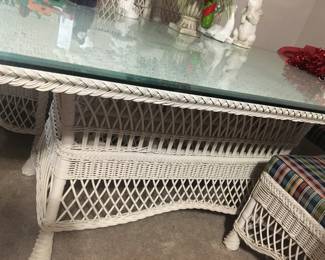 Wicket Dining Set Base...Excellent condition!